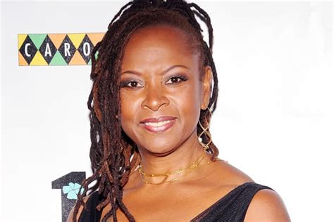 robin quivers net worth|Robin Quivers Biography, Age, Height, Husband, Net。